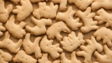 Can dogs eat animal crackers